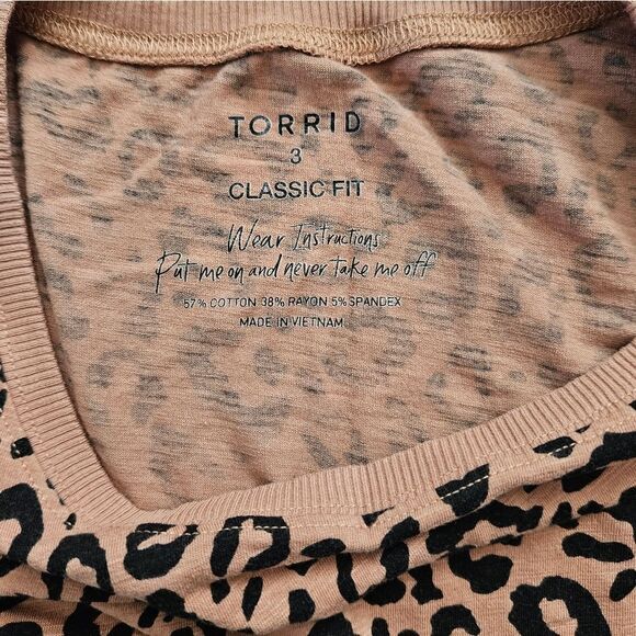 Torrid Brown and Black Cheetah Print Short Sleeve Shirt Size 3 - Picture 5 of 6